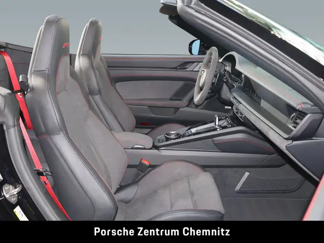 Porsche 911 view 13