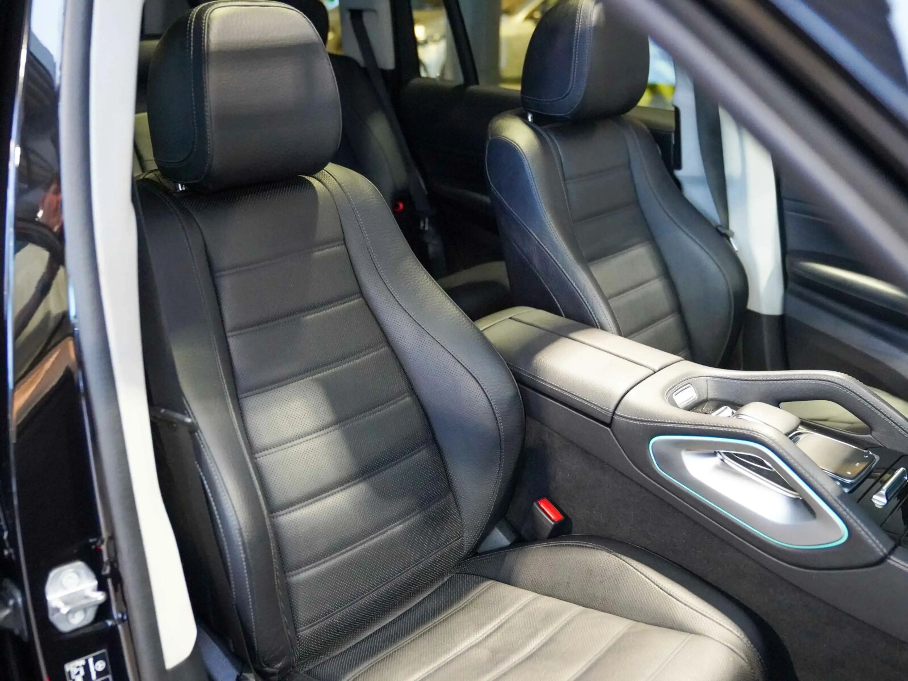 Mercedes-Benz GLS 350 GLS 350 d 4M Sitzklima Pano AHK 360° Fahrassist — photo 7
