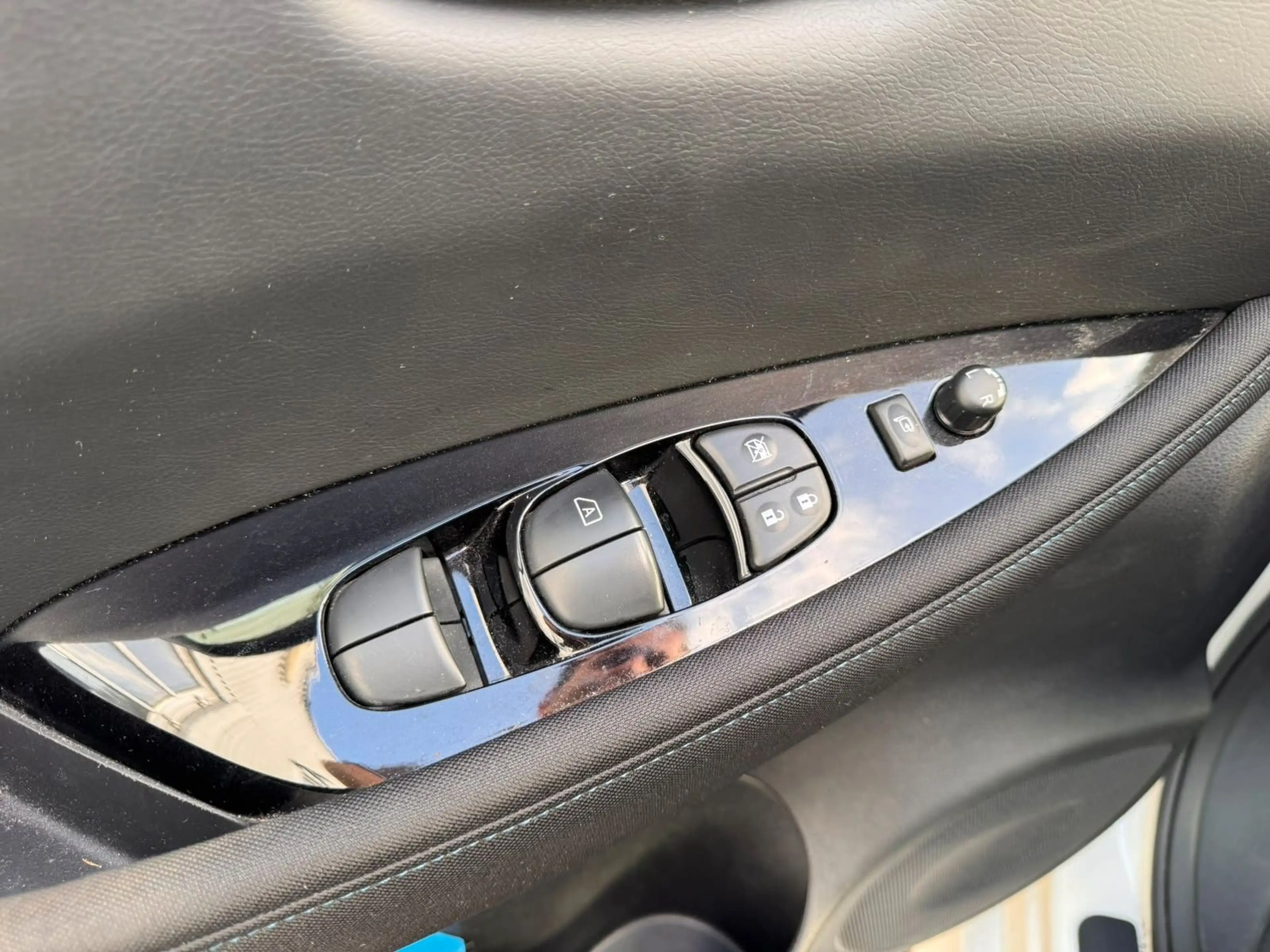 Nissan Leaf N-Connecta — photo 11