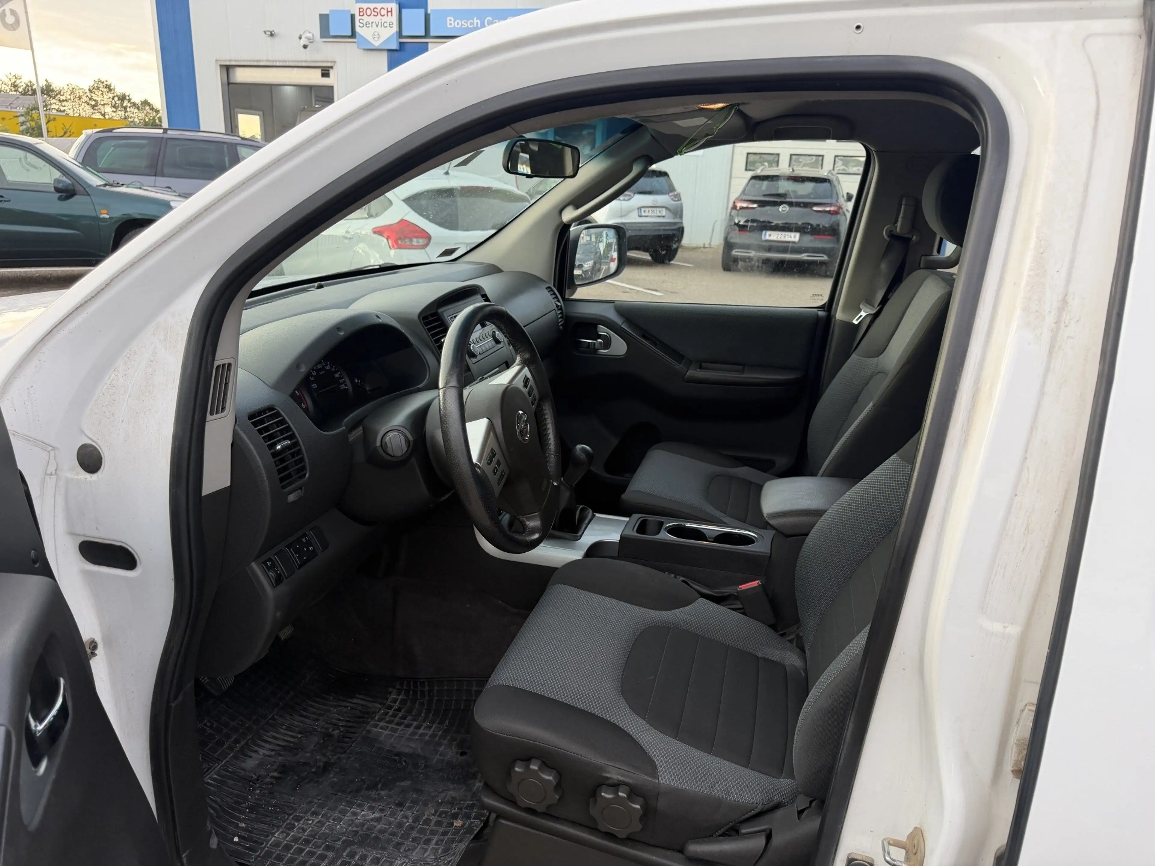 Nissan Navara KingCab Business 4X4*MwSt.*Pickerl NEU*Klima* — photo 6