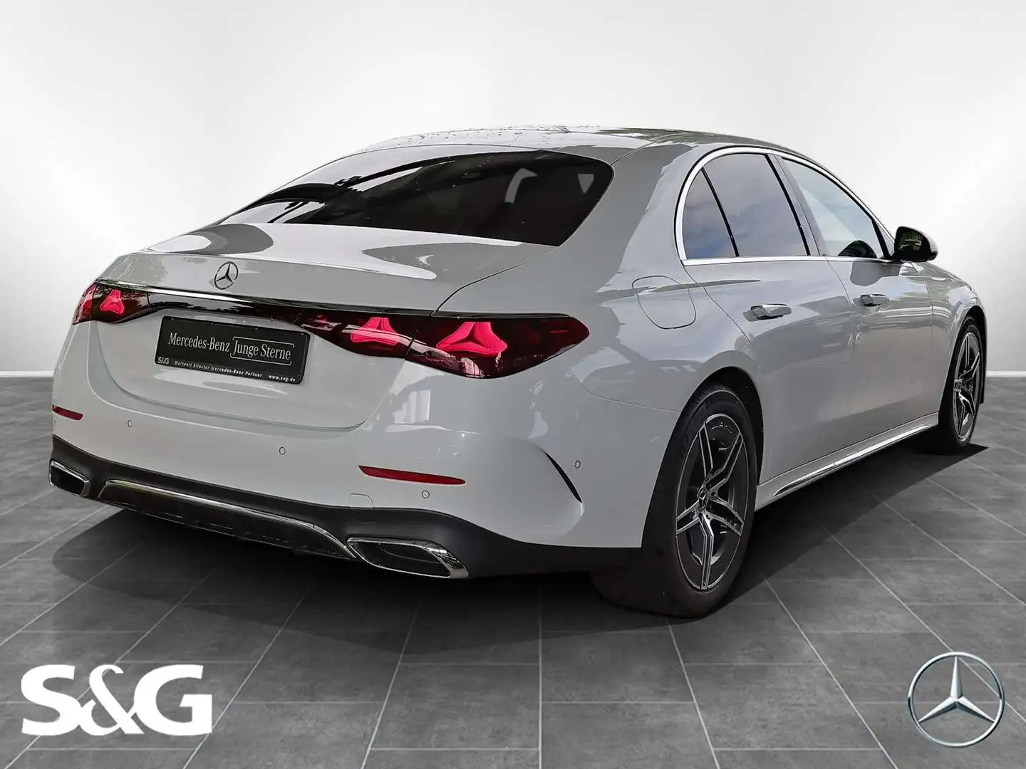 Mercedes-Benz E 200 AMG DISTRONIC+TOTWINKEL+MEMORY+360°+19" Blanco - 2