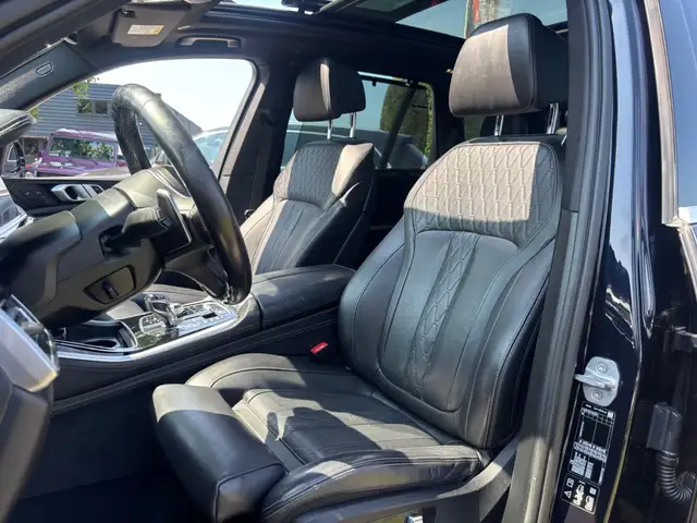 BMW X5 view 14