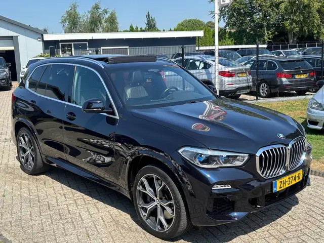 BMW X5 view 9
