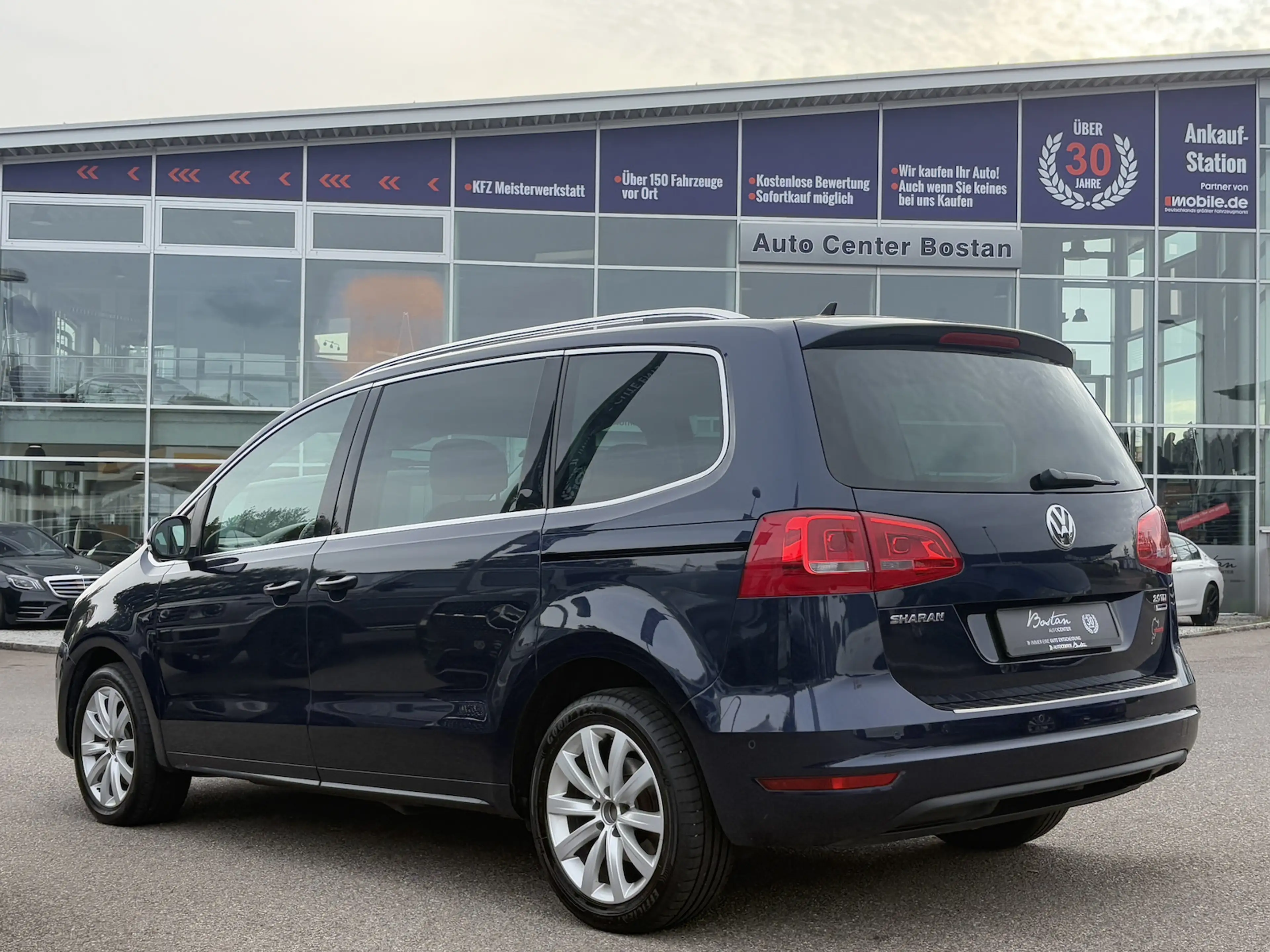 Volkswagen Sharan 2.0 TDI Highline DSG/NAVI/PANO/7-SITZER — photo 5