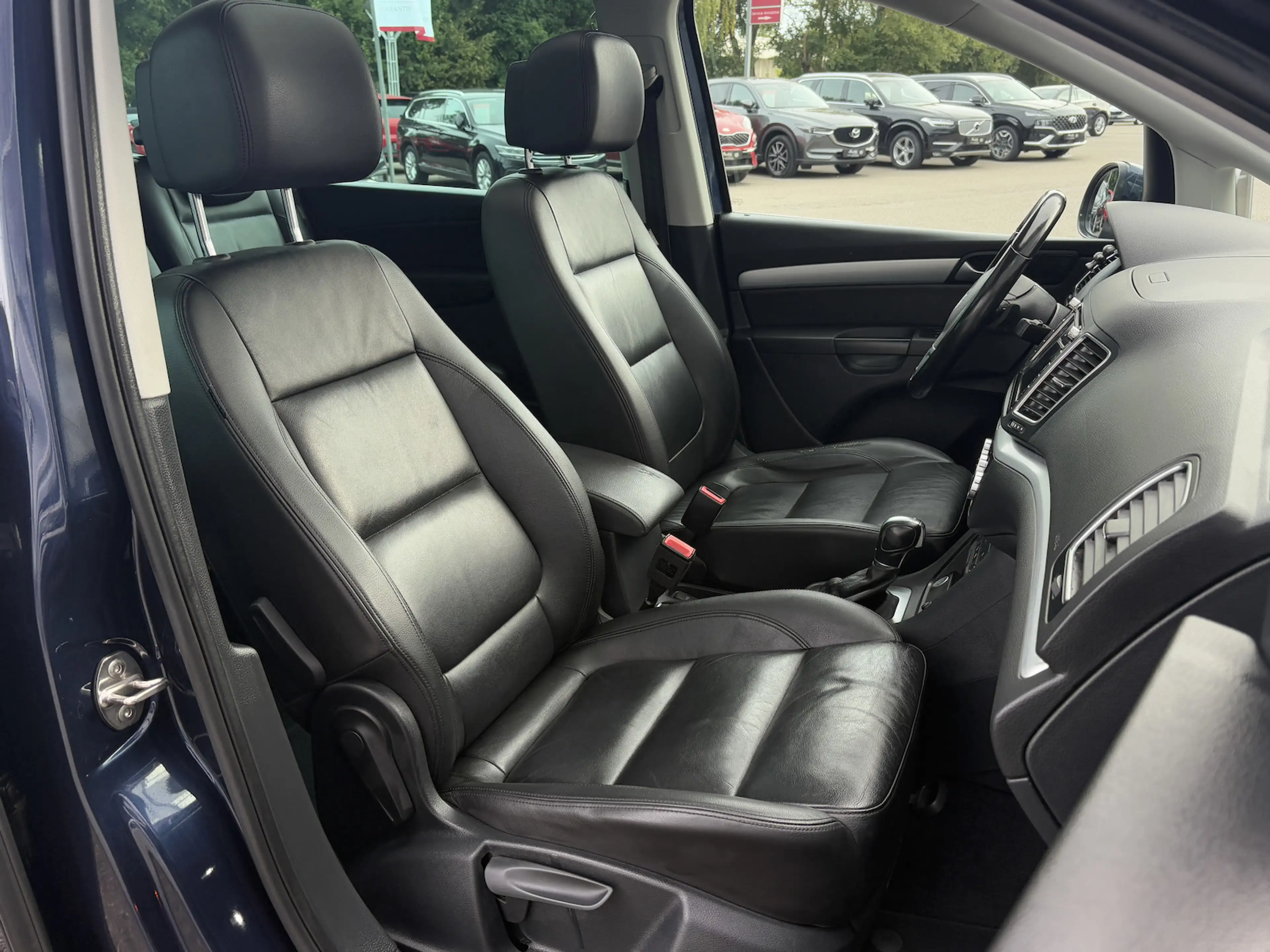 Volkswagen Sharan 2.0 TDI Highline DSG/NAVI/PANO/7-SITZER — photo 13