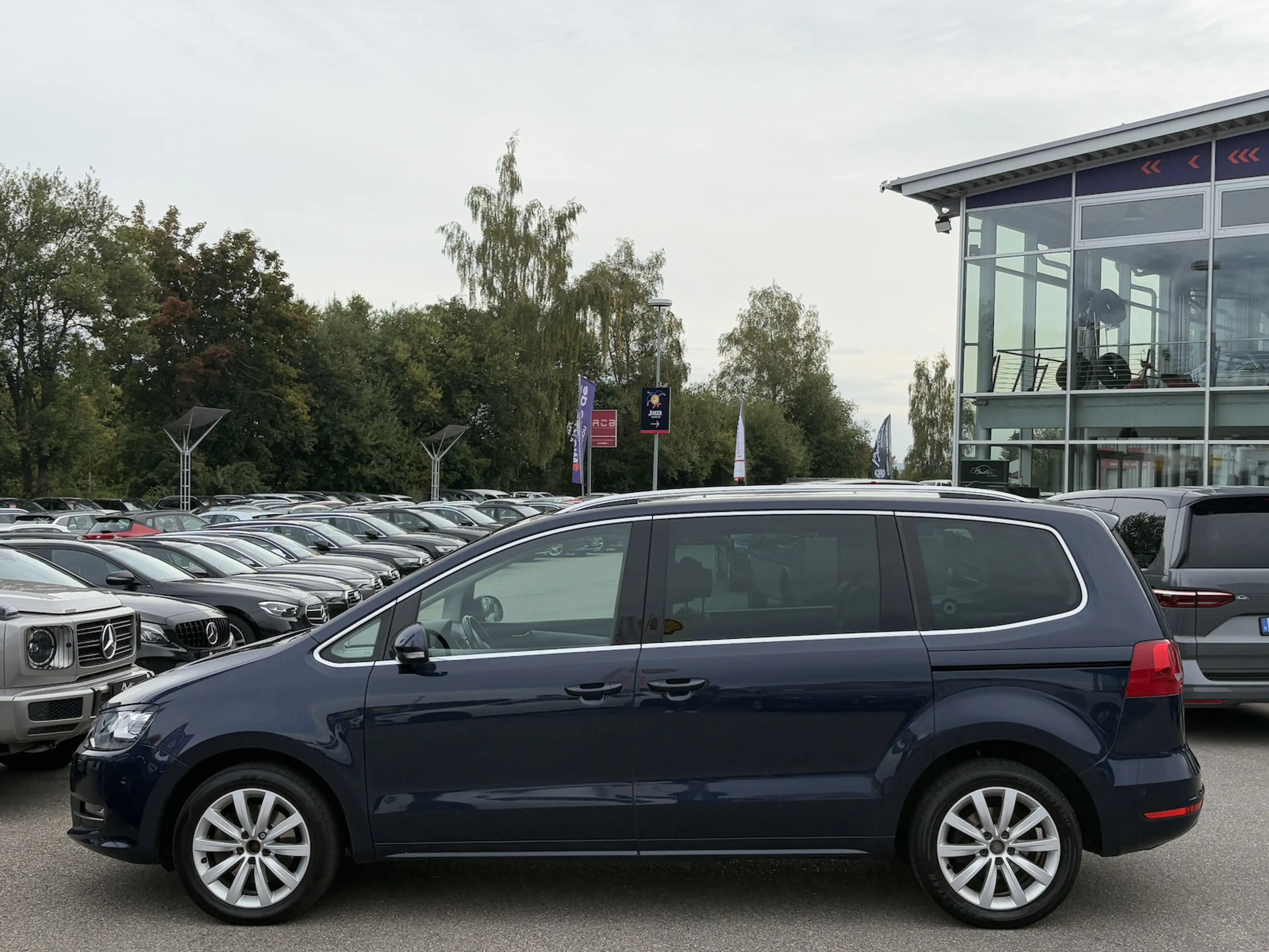 Volkswagen Sharan 2.0 TDI Highline DSG/NAVI/PANO/7-SITZER — photo 3