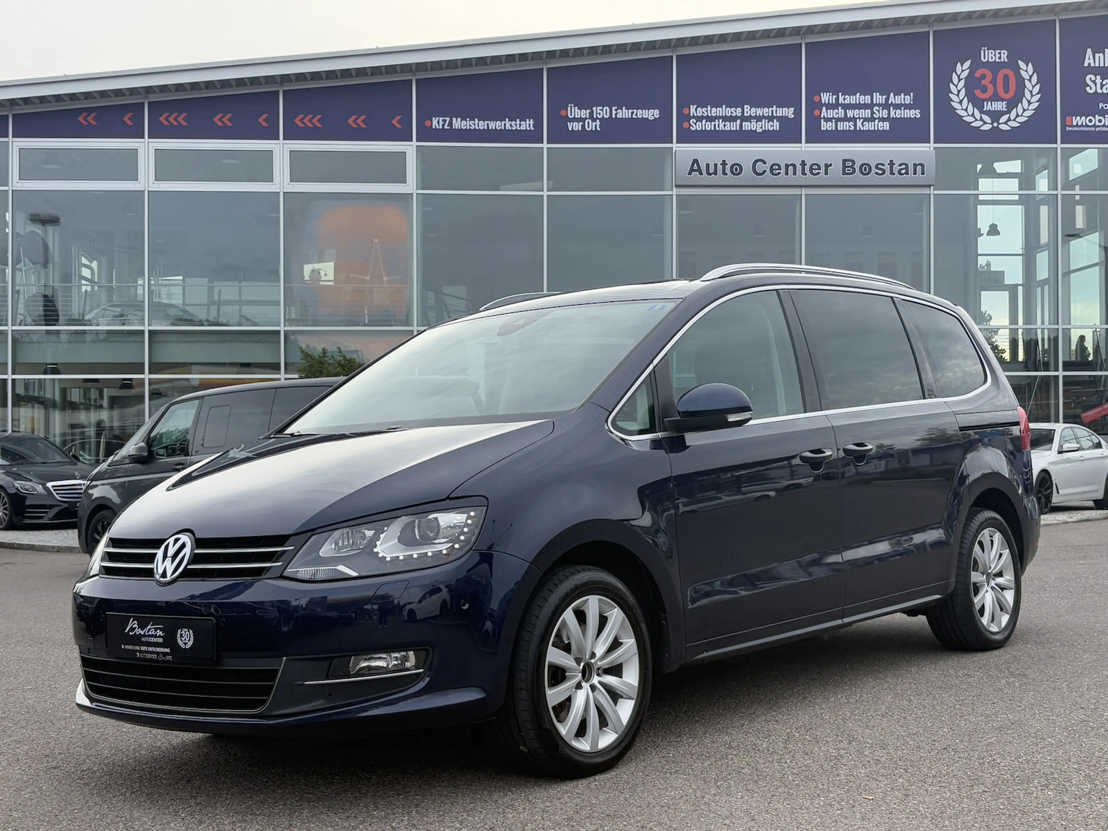 Volkswagen Sharan 2.0 TDI Highline DSG/NAVI/PANO/7-SITZER — photo 2