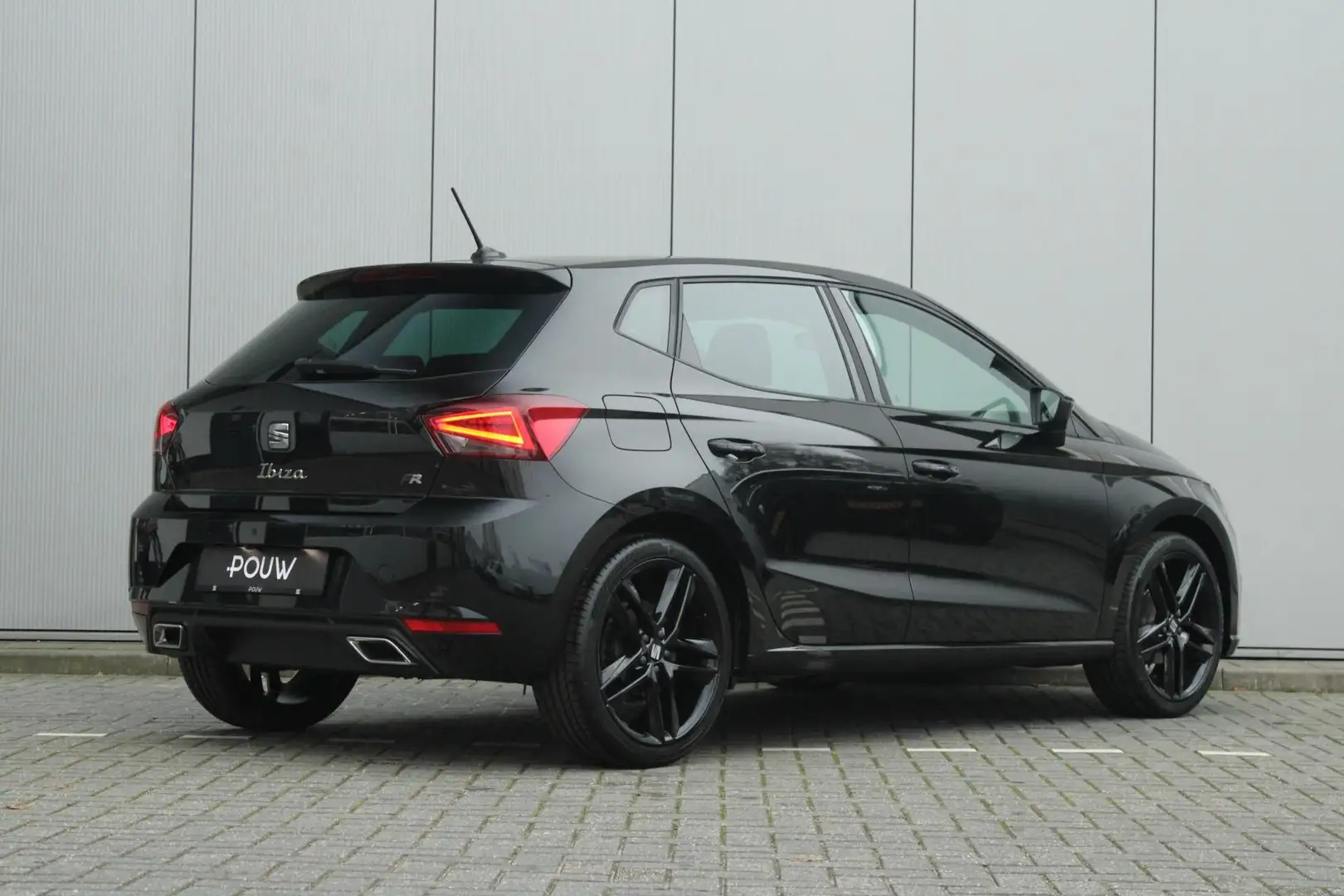 SEAT Ibiza 1.0 TSI 95pk FR Business Connect | 18" Velgen | St Zwart - 2