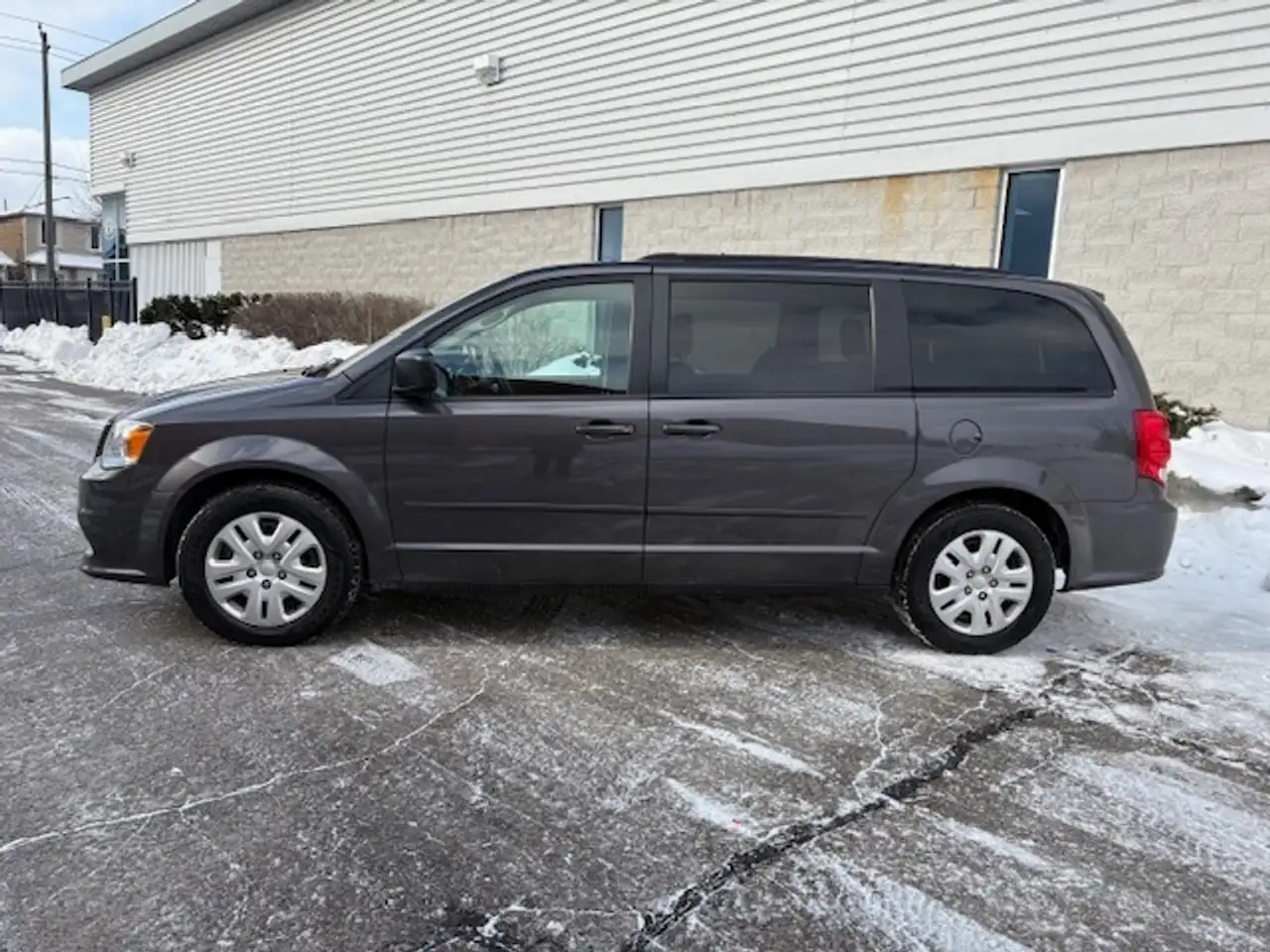 Dodge Grand Caravan снимка Dodge Grand Caravan