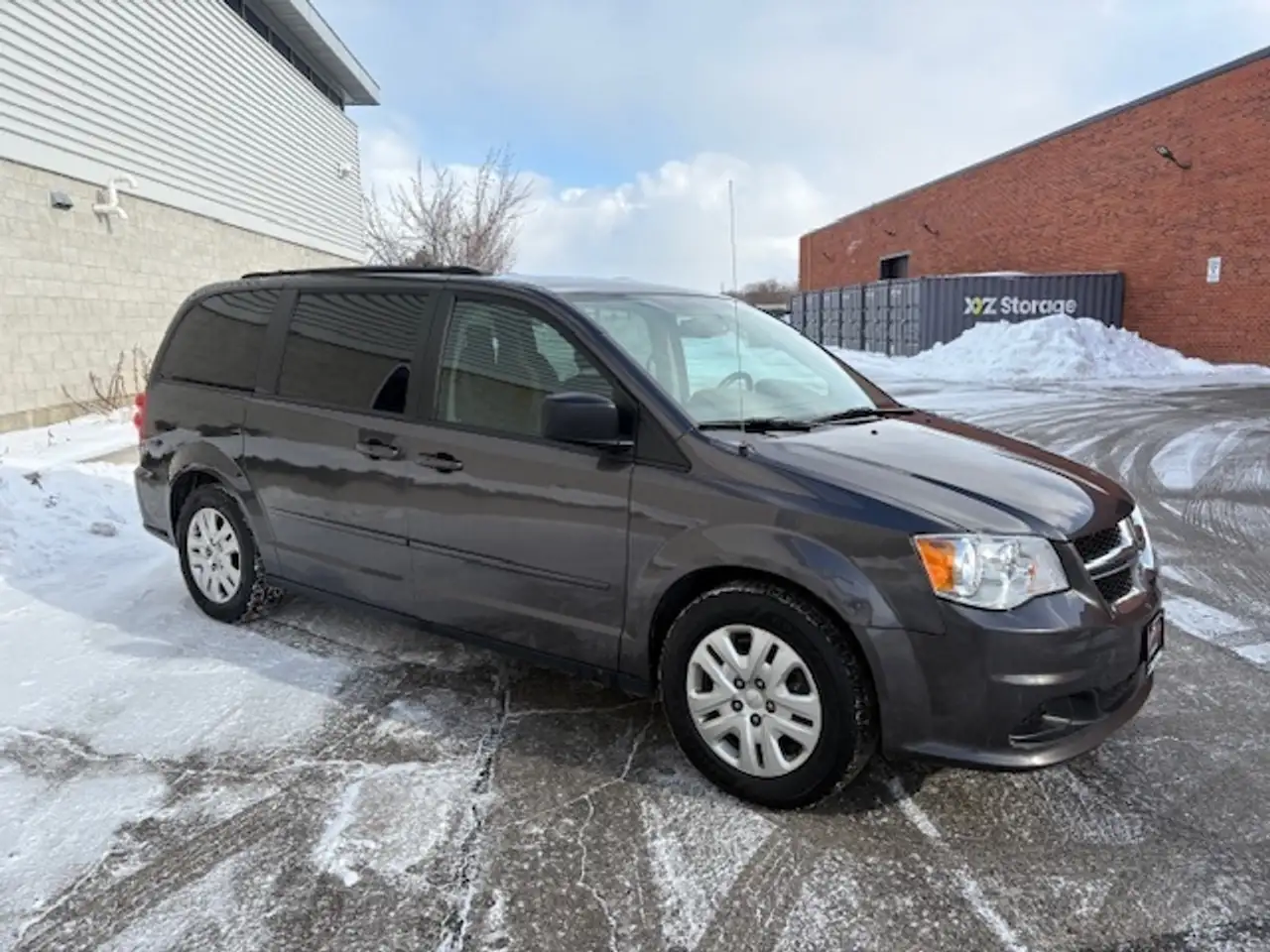 Dodge Grand Caravan снимка Dodge Grand Caravan