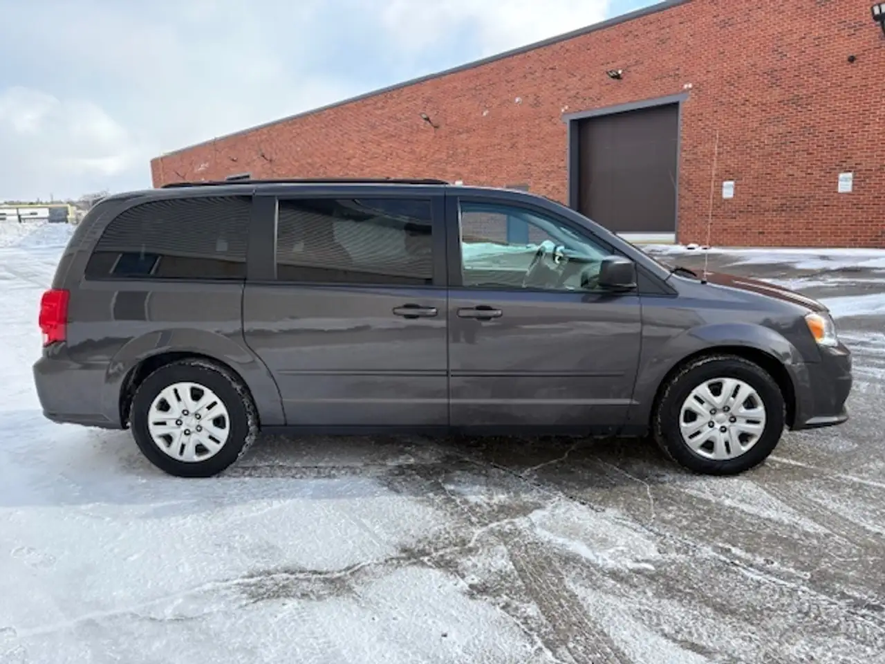 Dodge Grand Caravan снимка Dodge Grand Caravan