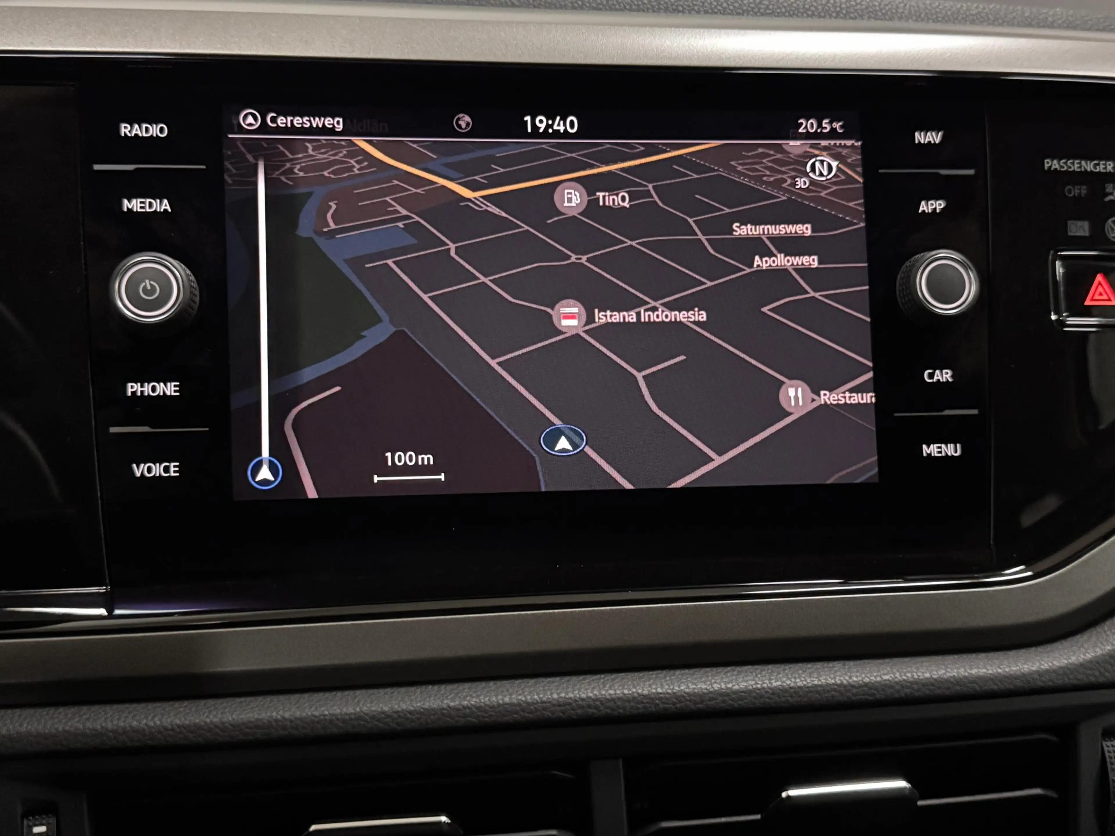 Volkswagen Polo 1.0 TSI Comfortline 96 PK TURBO NAVI CARPLAY 2XPDC — photo 9
