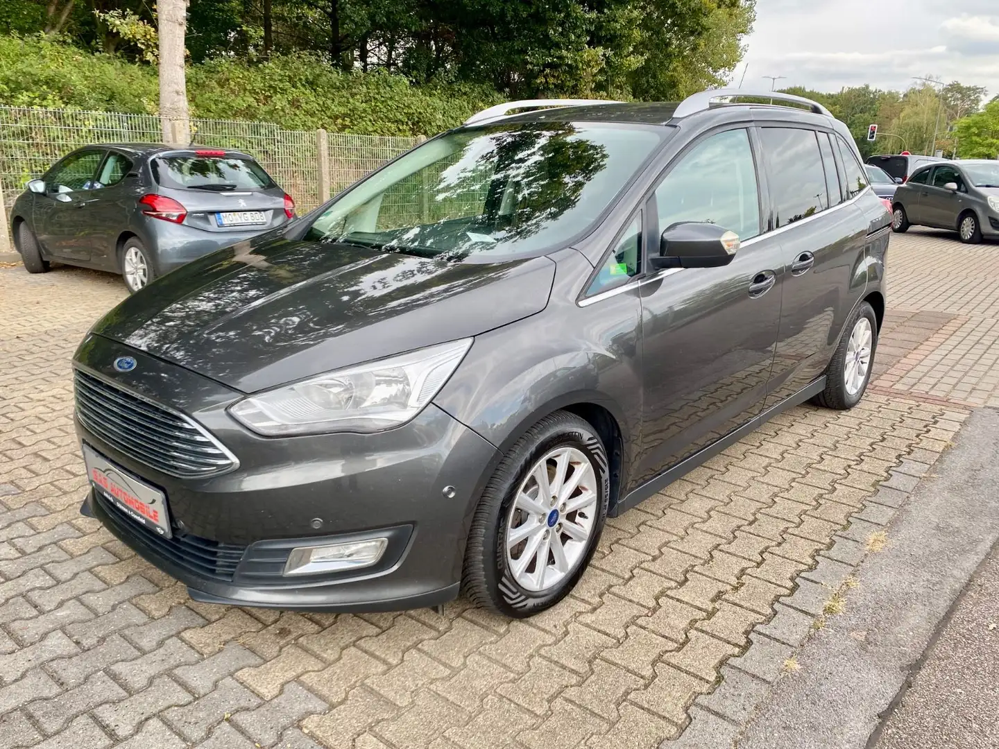 Ford Grand C-Max Grand C-MAX Titanium Gris - 2