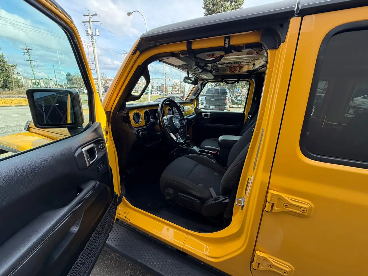 Jeep Wrangler снимка Jeep Wrangler