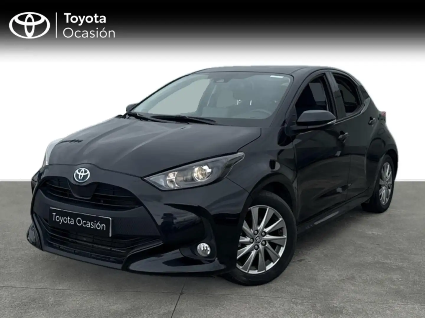 Toyota Yaris 120H 1.5 Active Tech Zwart - 1