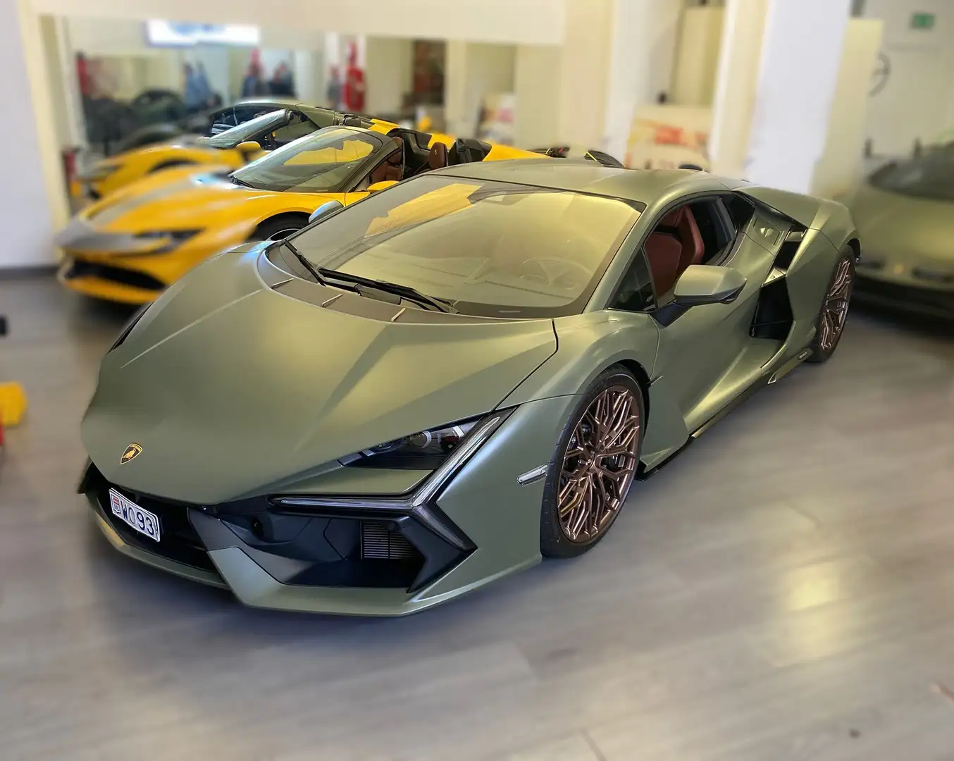 Lamborghini Revuelto Grün - 2