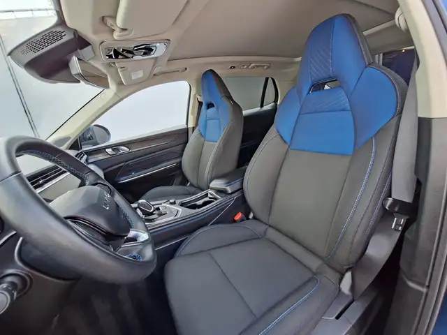 Lynk & Co 01 view 4