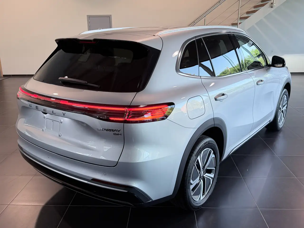 Geely Starray EM-i 1.5 EM-i PHEV Pro/ 83KM EV / ACC / Led / 360Camera, миниатюра 3