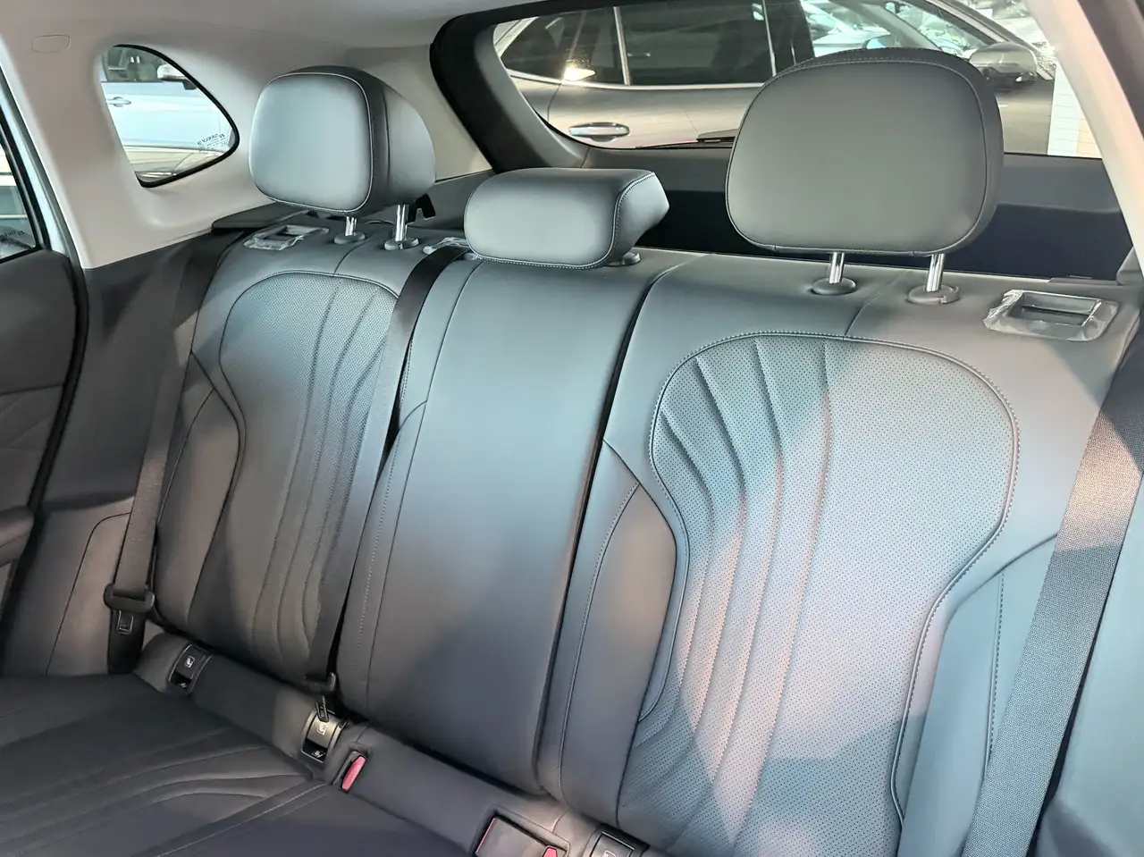 Geely Starray EM-i 1.5 EM-i PHEV Pro/ 83KM EV / ACC / Led / 360Camera, миниатюра 7