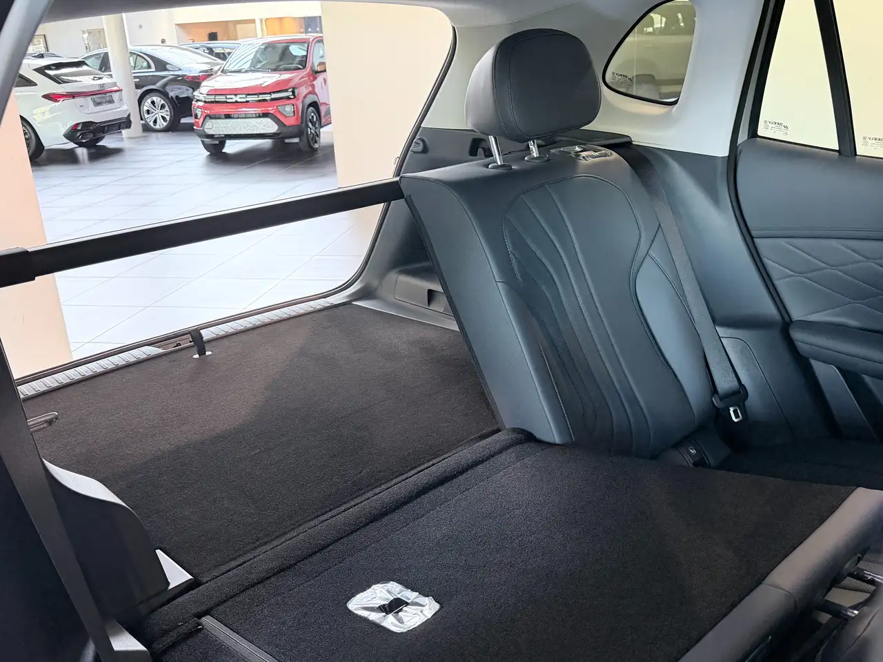 Geely Starray EM-i 1.5 EM-i PHEV Pro/ 83KM EV / ACC / Led / 360Camera, миниатюра 20