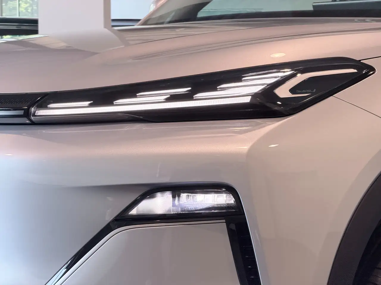 Geely Starray EM-i 1.5 EM-i PHEV Pro/ 83KM EV / ACC / Led / 360Camera, миниатюра 23