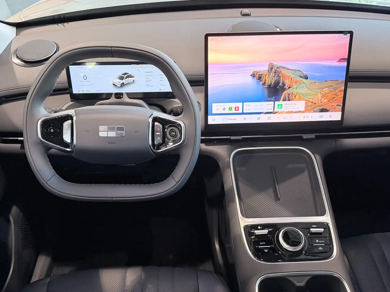 Geely Starray EM-i 1.5 EM-i PHEV Pro/ 83KM EV / ACC / Led / 360Camera, миниатюра 9