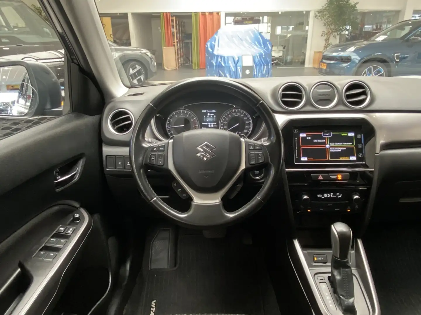 Suzuki Vitara 1.4 Boosterjet Hybride [ 1500 KG TREKGEW I AUTOMAA Zwart - 2