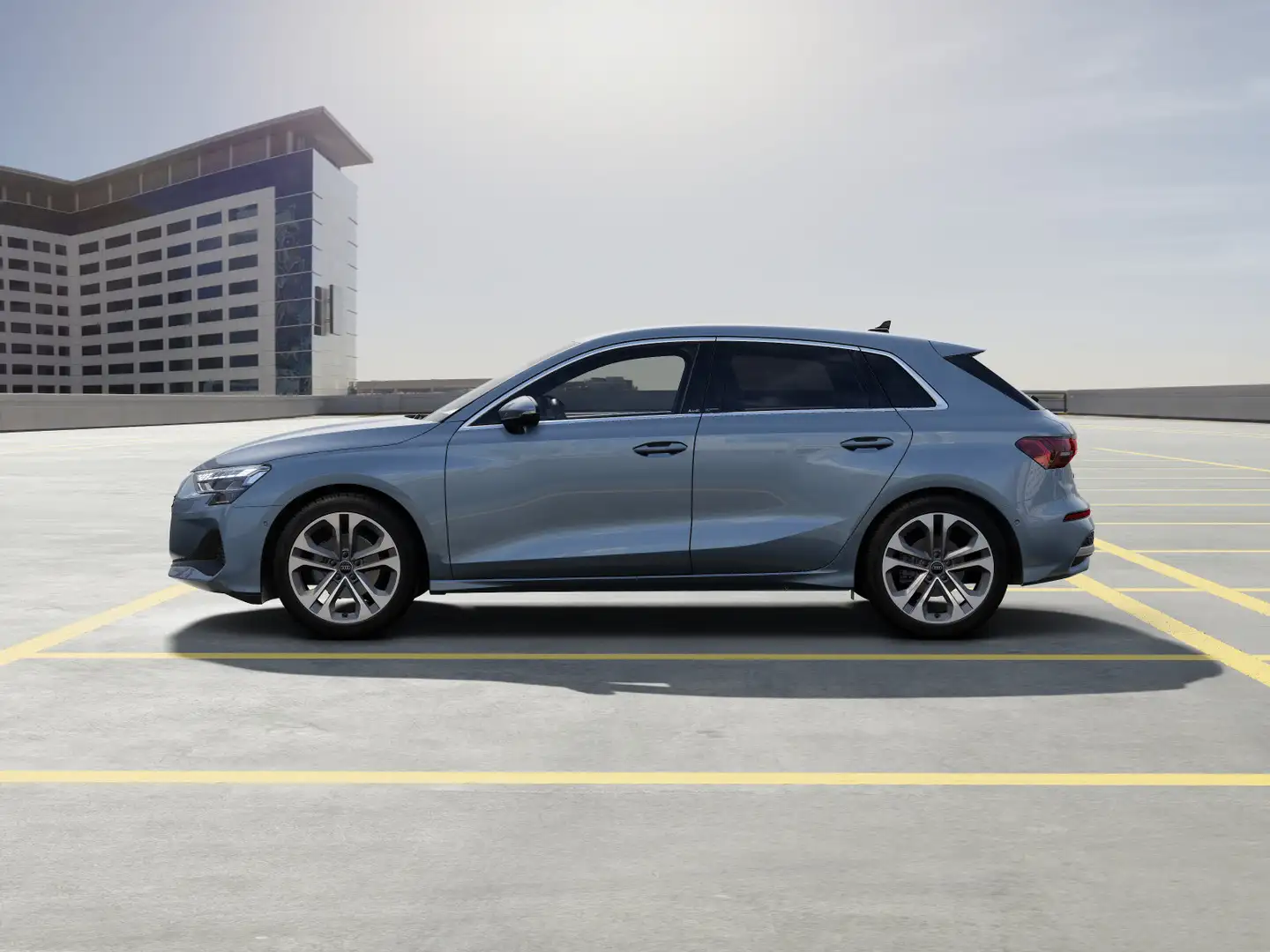 Audi A3 35 TFSI 110(150) kW(PS ) S tronic Grau - 2
