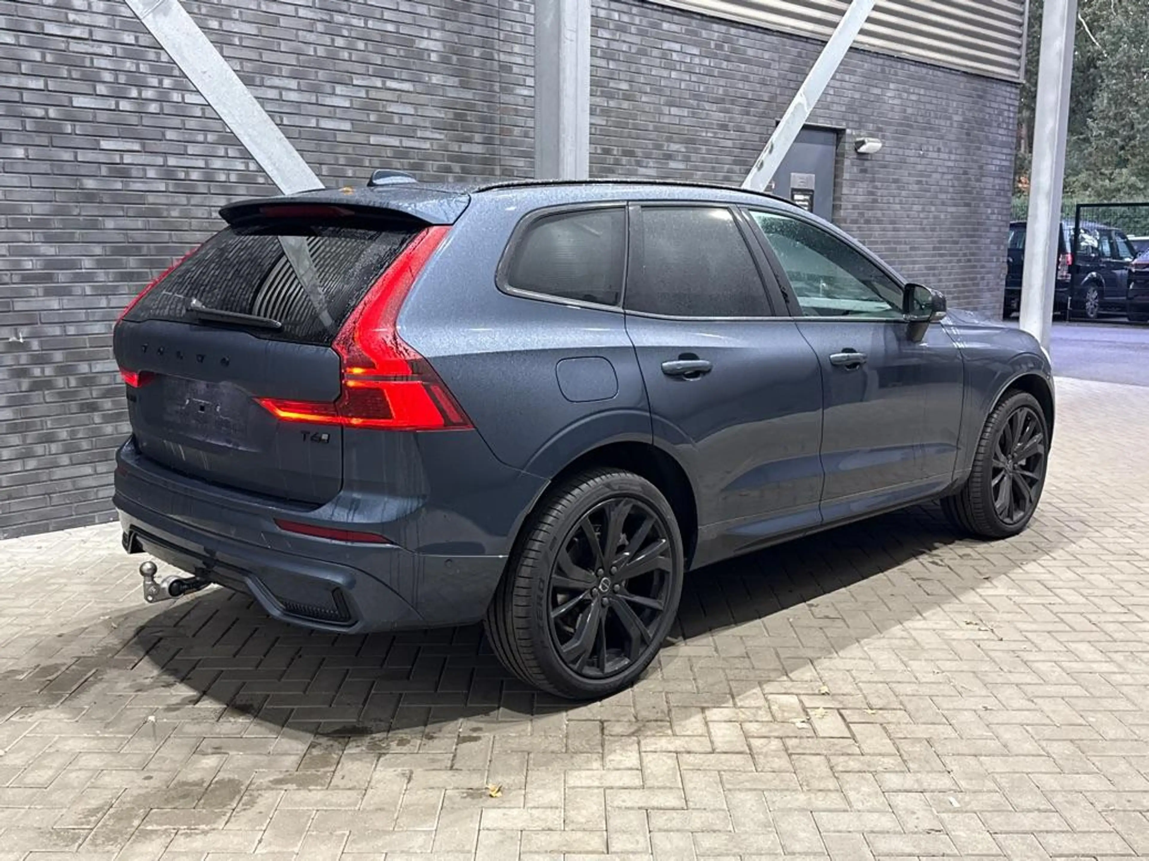 Volvo XC60 T6 Plus Black Edition | Bowers&Wilkins | Panoramad — photo 2