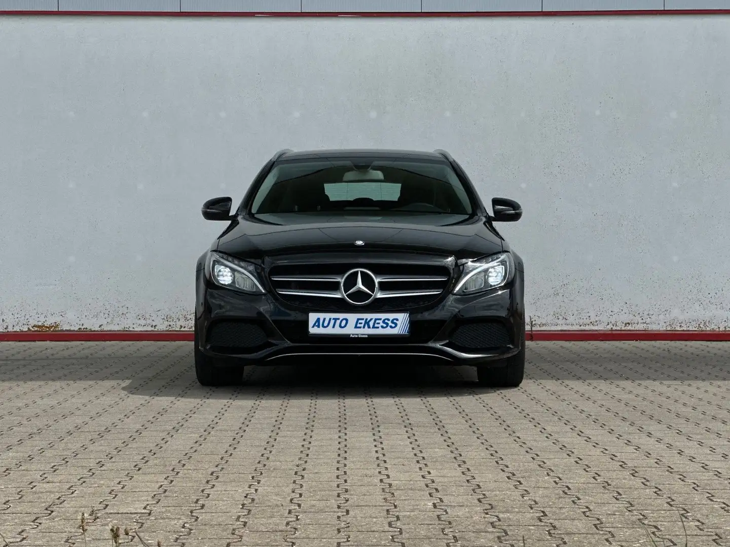 Mercedes-Benz C 300 T-Modell Burmester*NAVI*Standheizung* Schwarz - 2