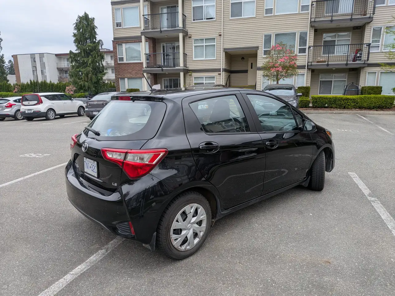 Toyota Yaris снимка Toyota Yaris