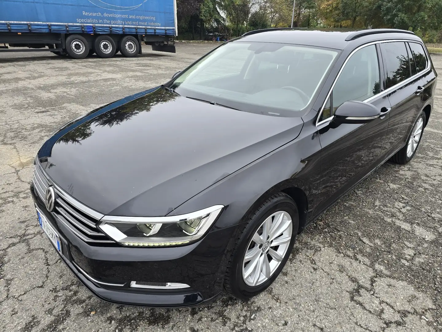 Volkswagen Passat 2.0 tdi Highline 150cv, Navi - cambio DSG Nero - 1