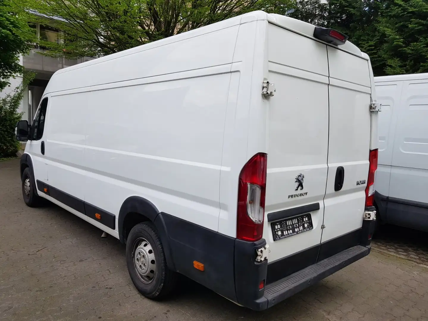 Peugeot Boxer Maxi2.0 BLUE HDI 160 PS Klima Temp. Top Zust Weiß - 2