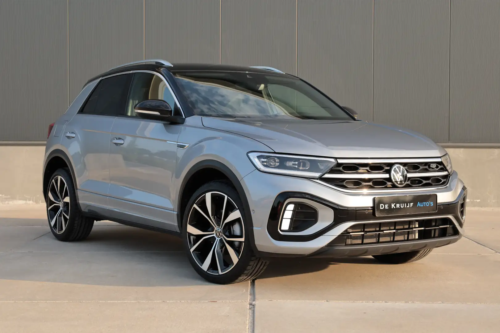 Volkswagen T-Roc 1.0 TSI R-Line Zilver - 2