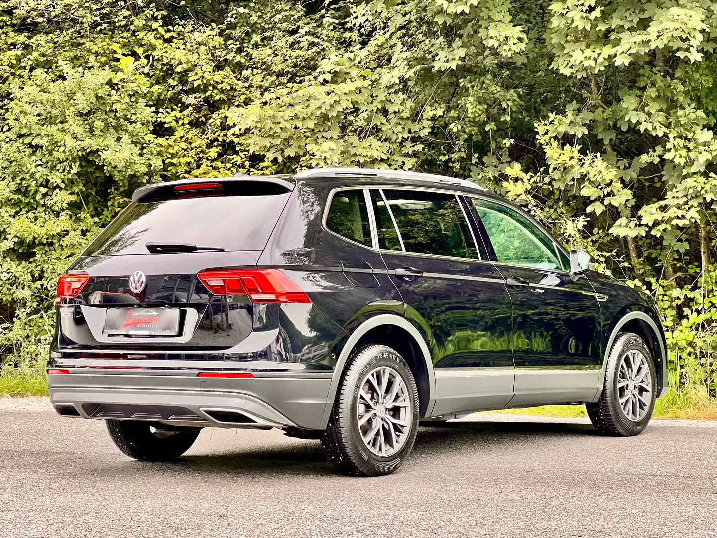 Volkswagen Tiguan Allspace Highline Aut. ACC*PANO*AMBIENTE*LEDER*360*NAVI*LED Schwarz - 2
