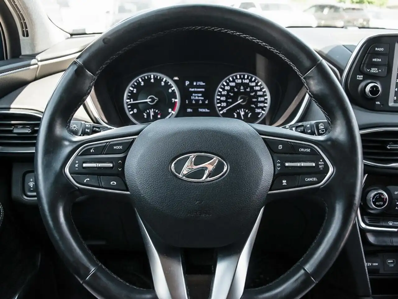 Hyundai SANTA FE снимка Hyundai SANTA FE
