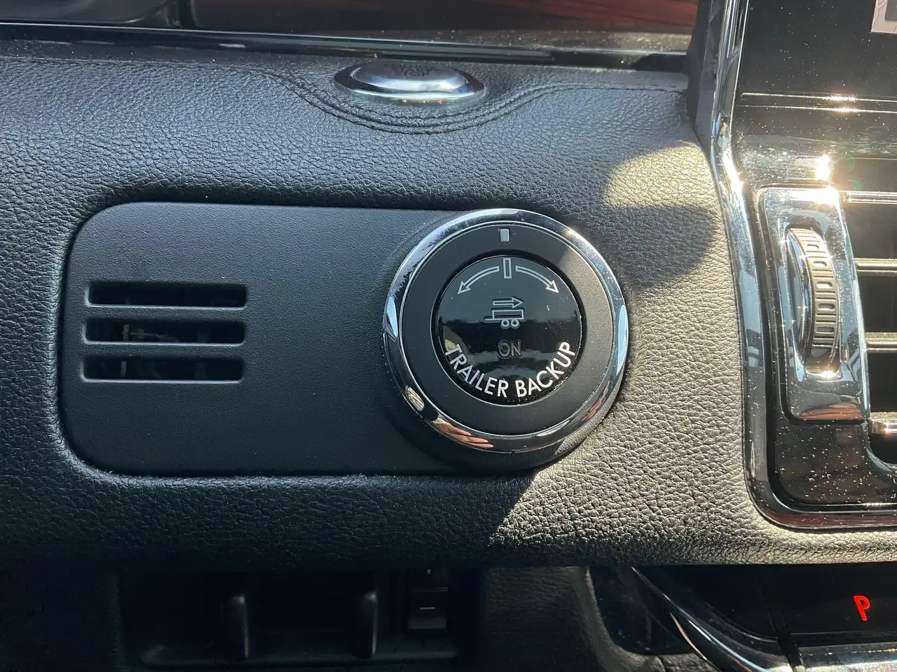 Lincoln Navigator снимка Lincoln Navigator