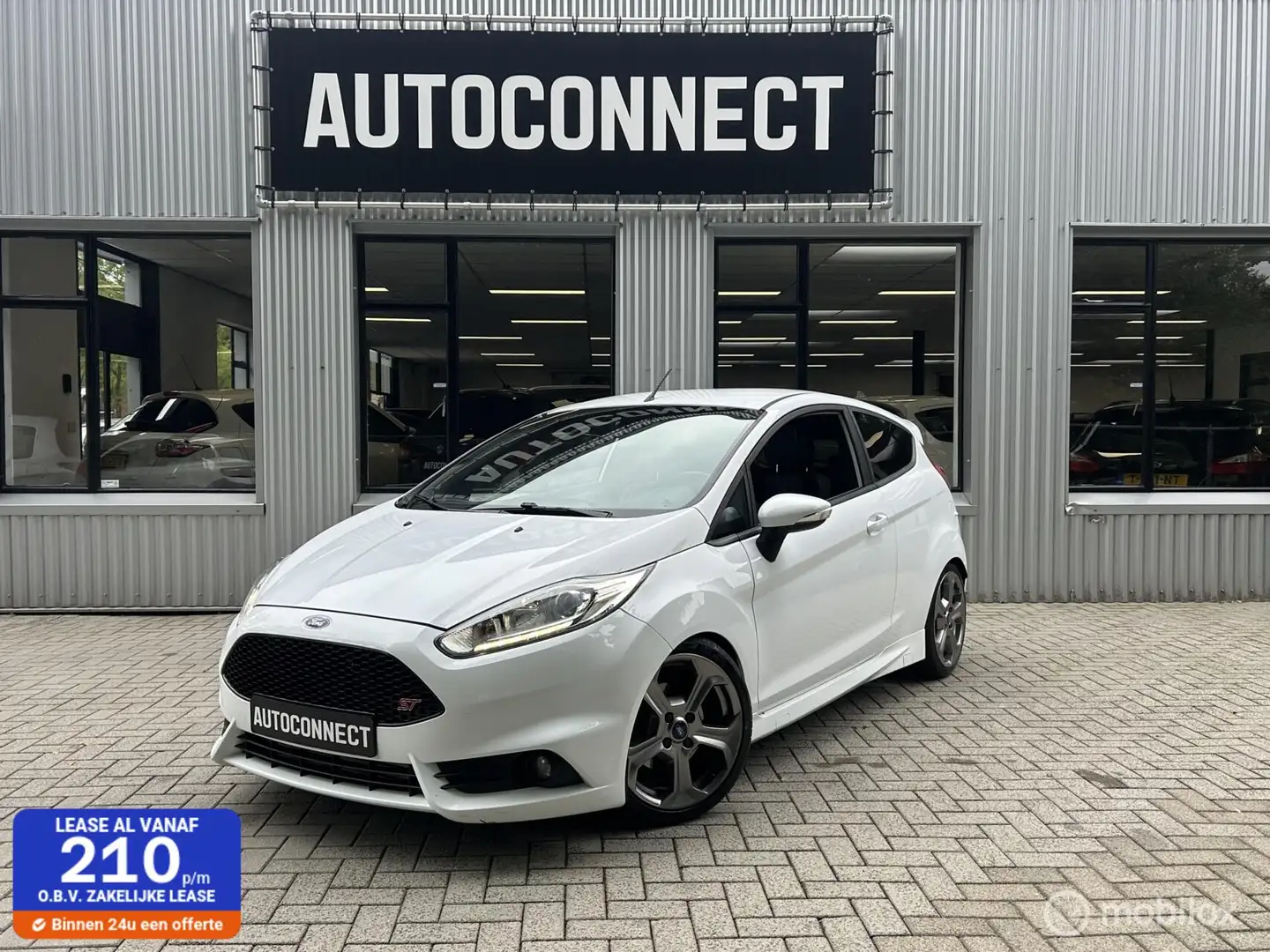 Ford Fiesta 1.6 ST 182 PK NAVI, CAMERA, AIRCO Weiß - 1