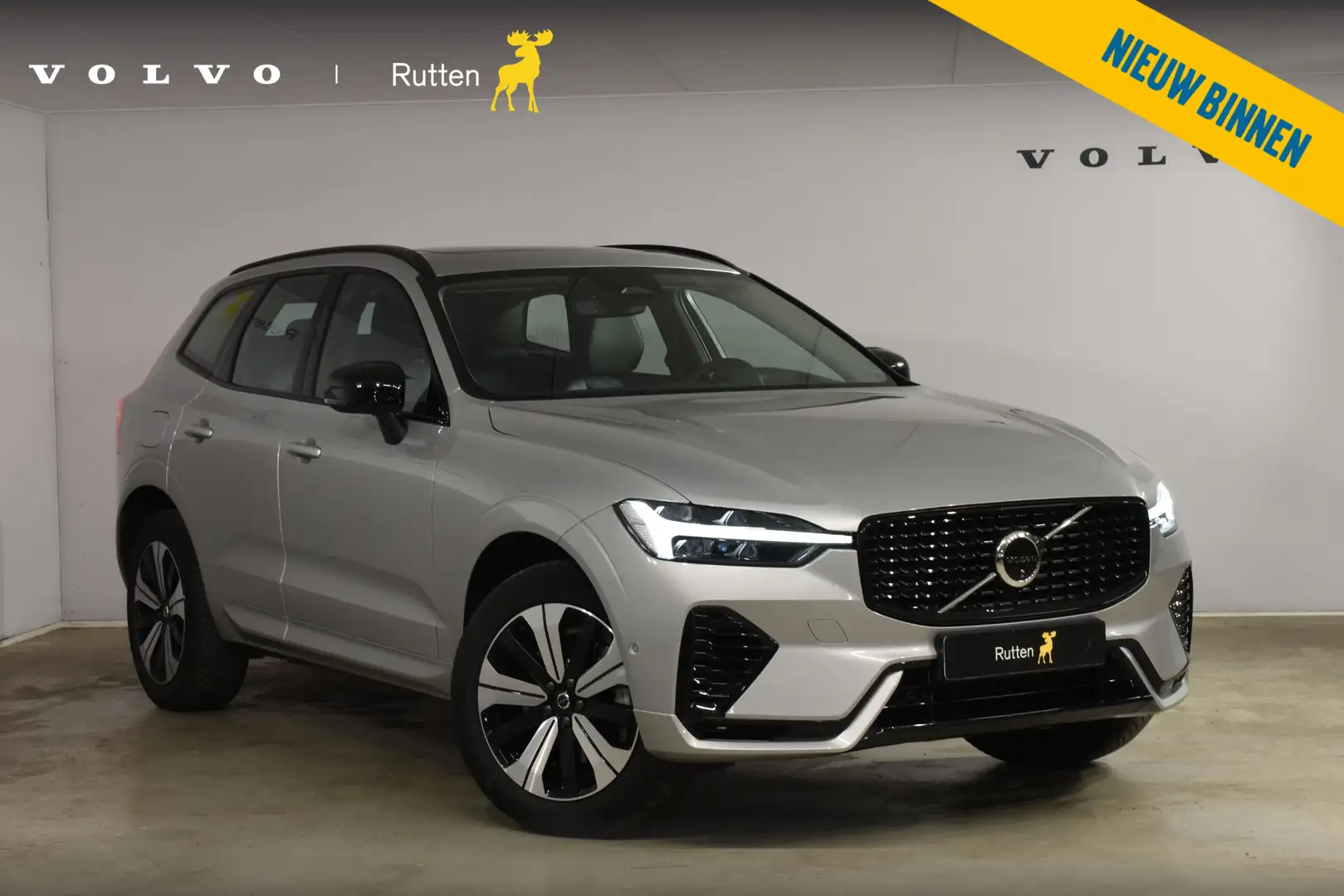 Volvo XC60 T6 350PK Automaat AWD Plus Dark / Navigatie / 360 Grijs - 1