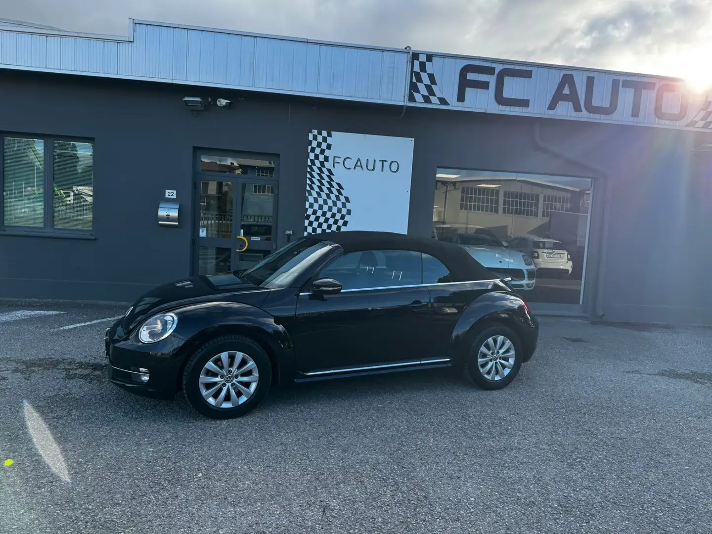 Volkswagen Maggiolino Cabrio 1.2 TSI Design Negro - 2