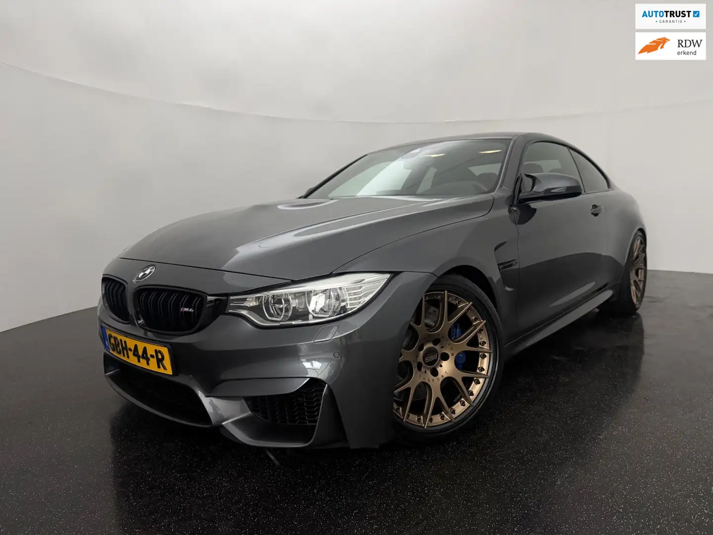 BMW M4 4-serie Coupé Carbon / Akrapovic Grau - 1
