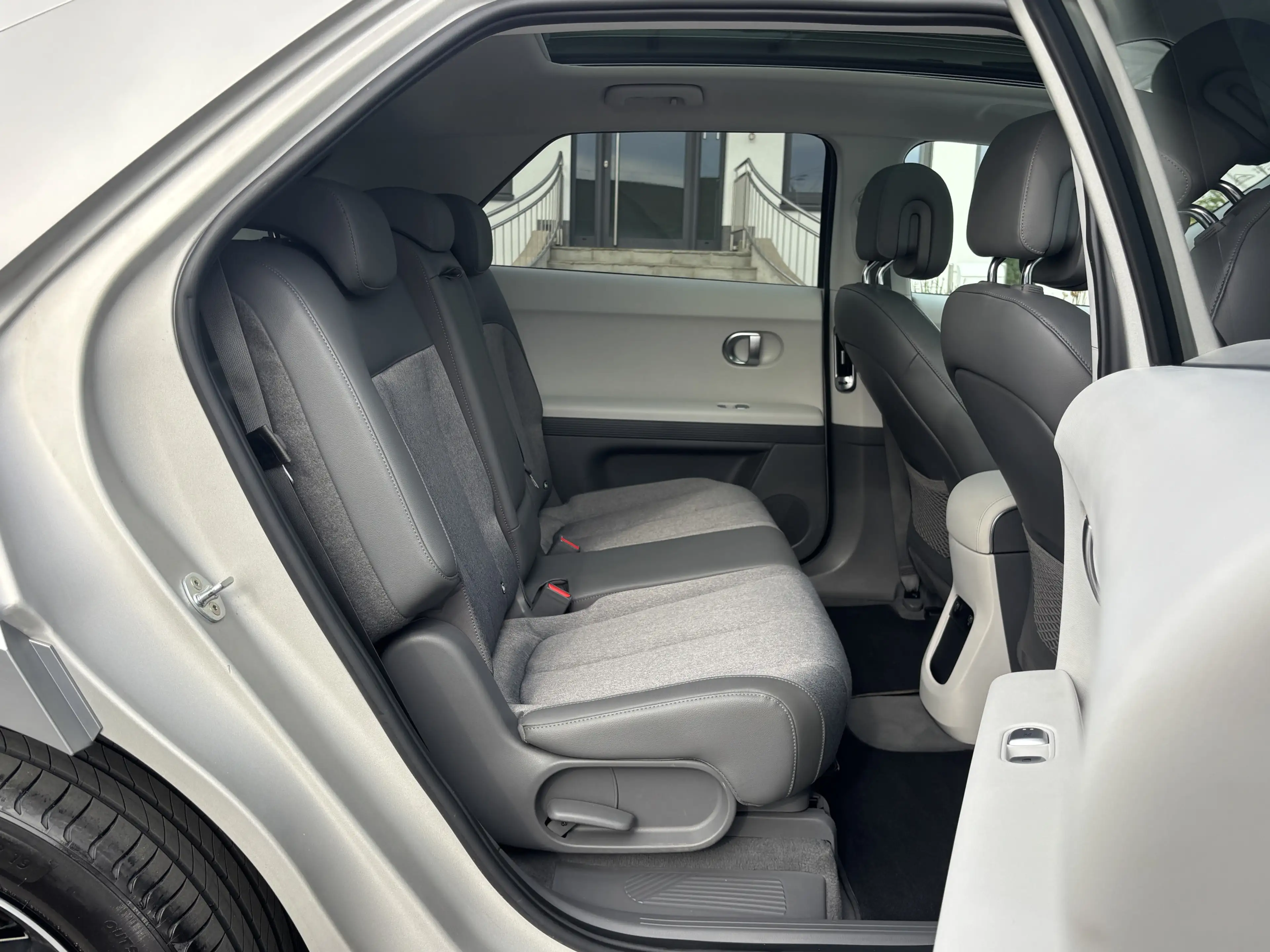 Hyundai IONIQ 5 Techniq PIXEL ACC NAV PANO CAM eHECK AHK — photo 11