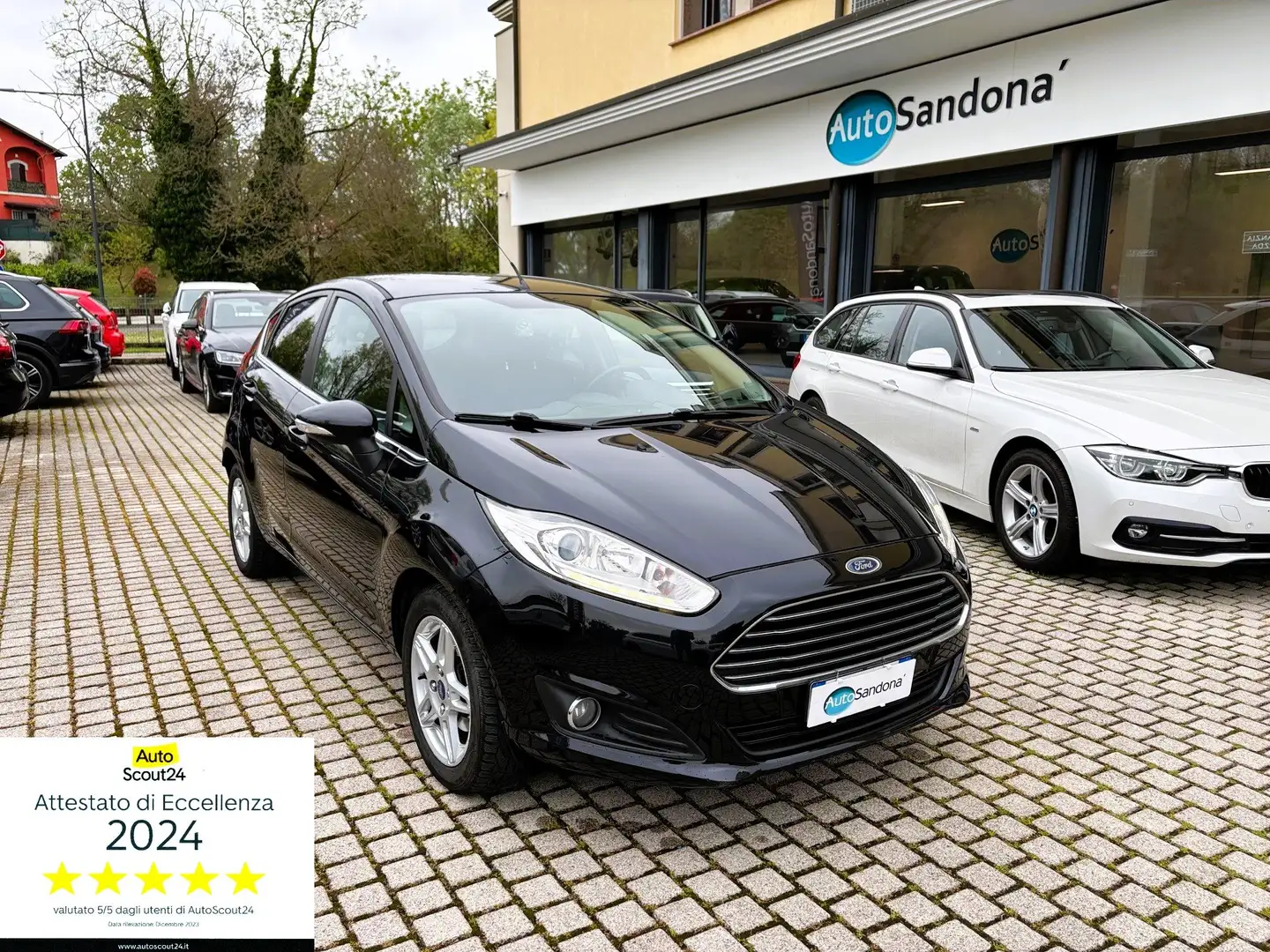 Ford Fiesta 5p 1.2 Titanium 60CV OK NEOPATENTATI Noir - 1