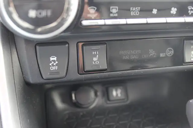 Toyota RAV4 view 28