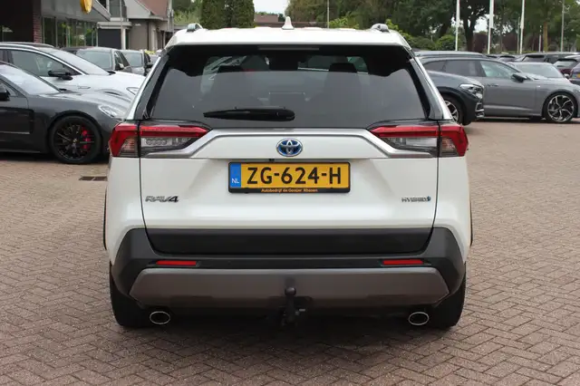 Toyota RAV4 view 15