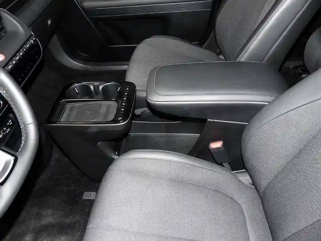 Hyundai Ioniq 5 view 12