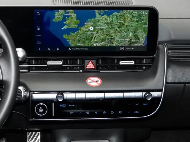 Hyundai Ioniq 5 view 7