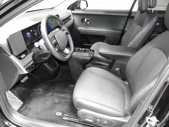 Hyundai Ioniq 5 view 13