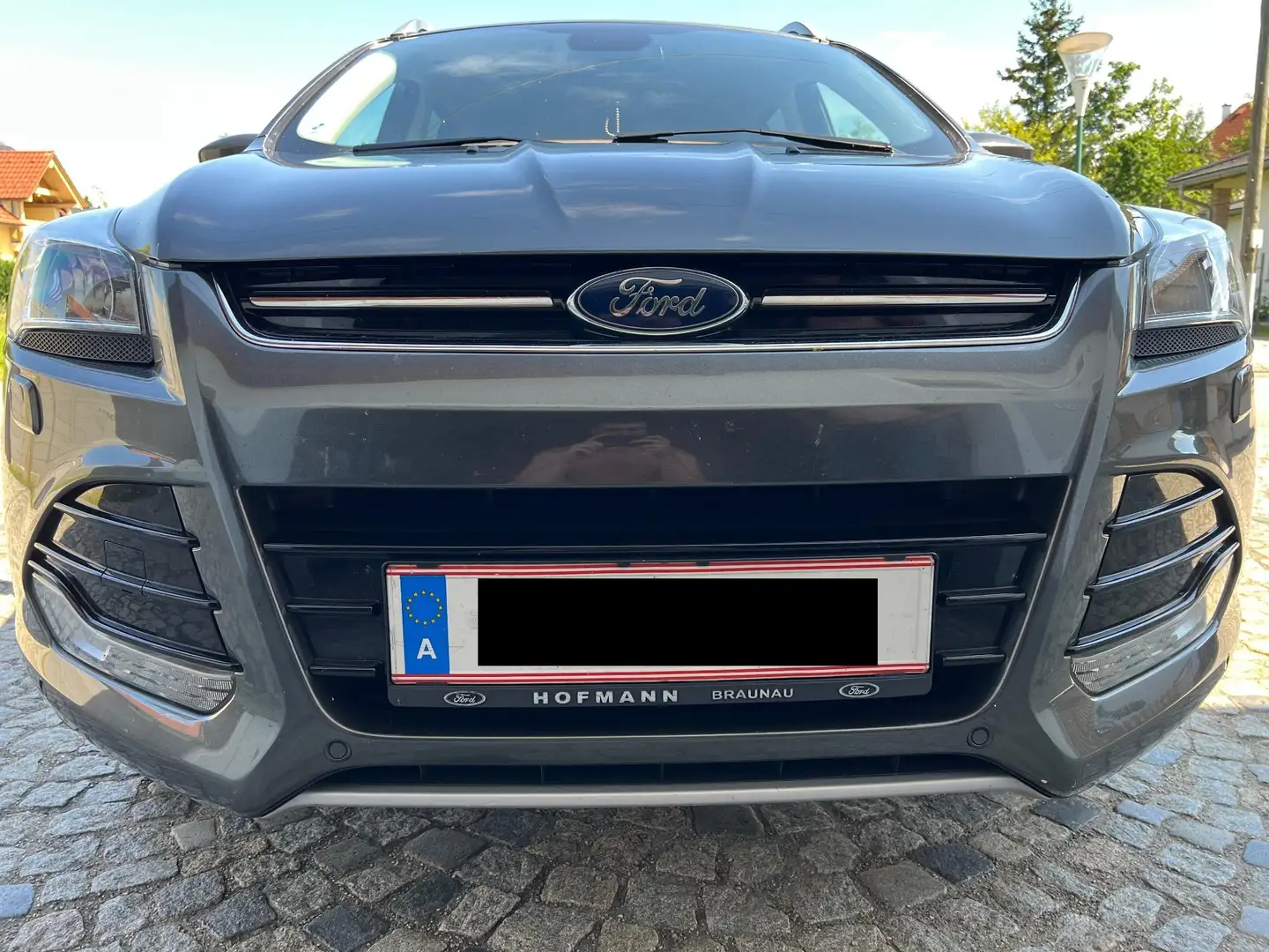 Ford Kuga 2,0 TDCi Titanium - 1