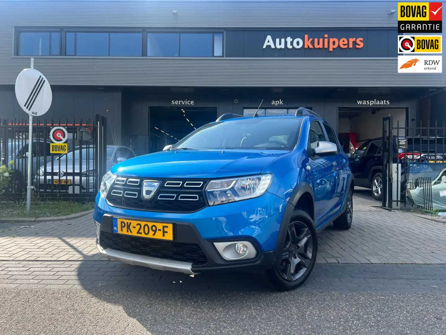 Dacia Sandero 0.9 TCe SL Stepway automaat Blauw - 1